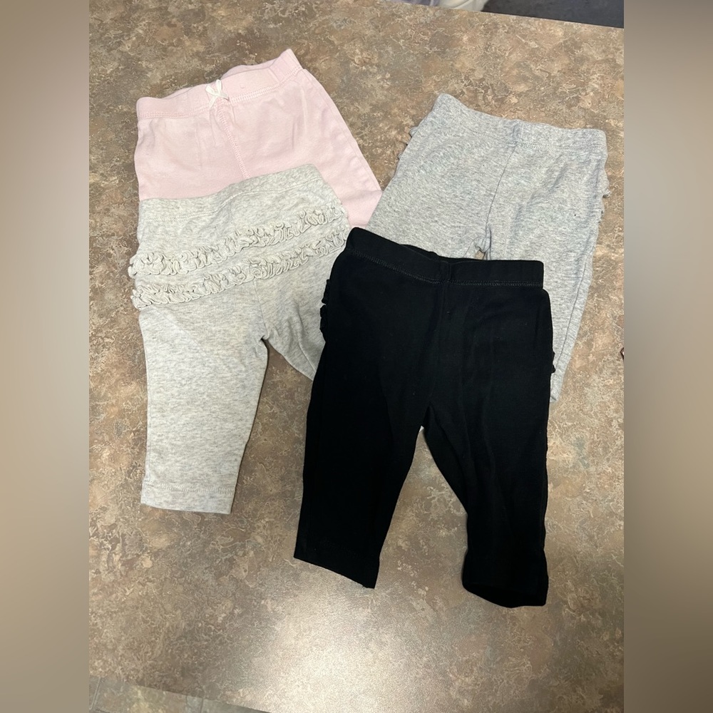 4 size 3 months carters pants